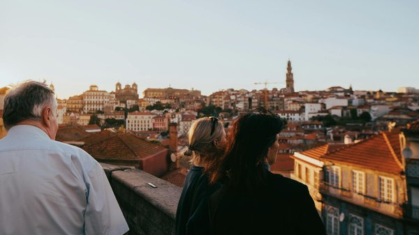 Comment découvrir les traditions de la céramique Minoenne en Crète?